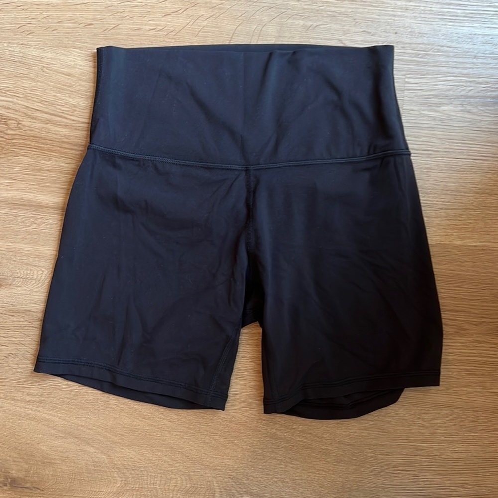 Lululemon align high rise short 6”
